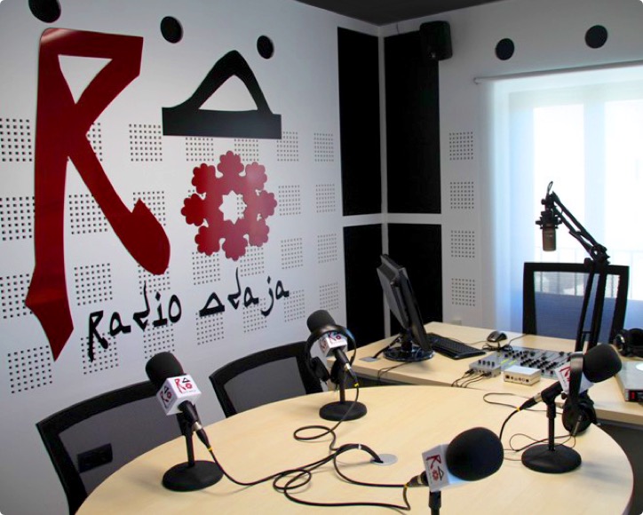 Radio Adaja es un espacio de comunicación libre desde donde se potencia el conocimiento de la realidad del medio rural