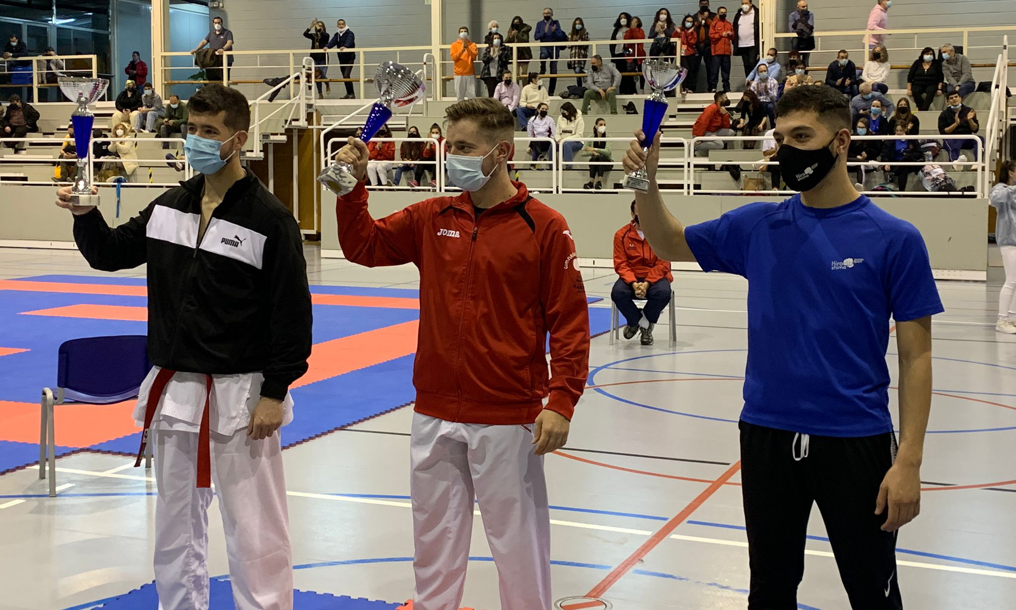 El karateca pajariego Jesús Duarte gana el campeonato regional